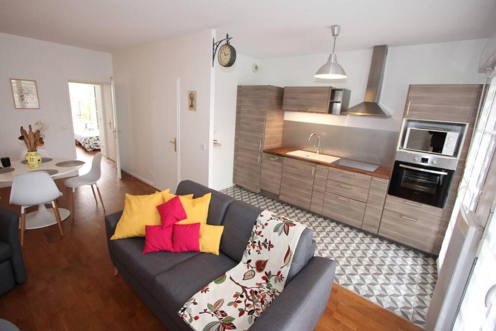 Sloan Square Apartment Bmyguest Serris Eksteriør billede