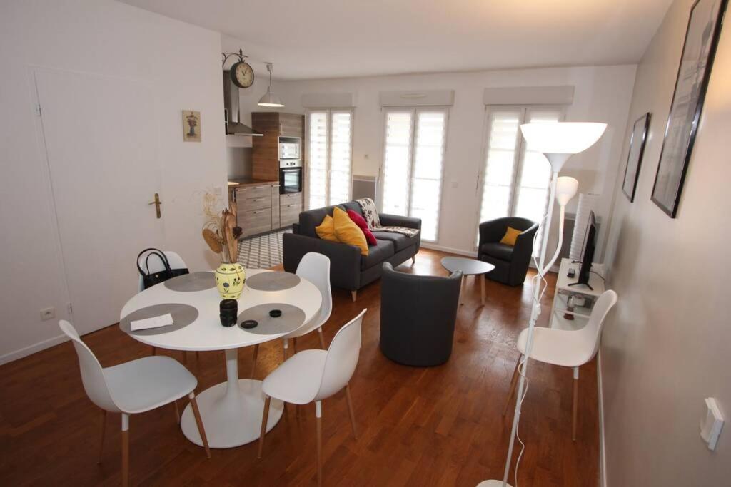 Sloan Square Apartment Bmyguest Serris Eksteriør billede